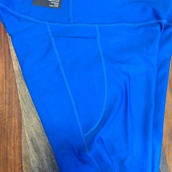 Women's HeatGear® No-Slip Waistband Ankle Leggings - Picture 3 of 8